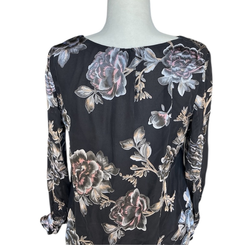 White House Black Market Floral V-Neck Women's Top - Black Long Sleeve Blouse - Picture 7 of 13